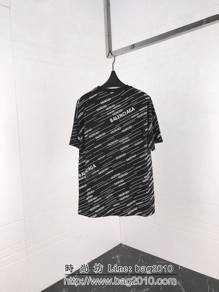 BALENCIAGA巴黎世家 19ss早春新款 滿身logo印花短袖 數碼直噴印花工藝 黑白雙色 情侶款 ydi2101